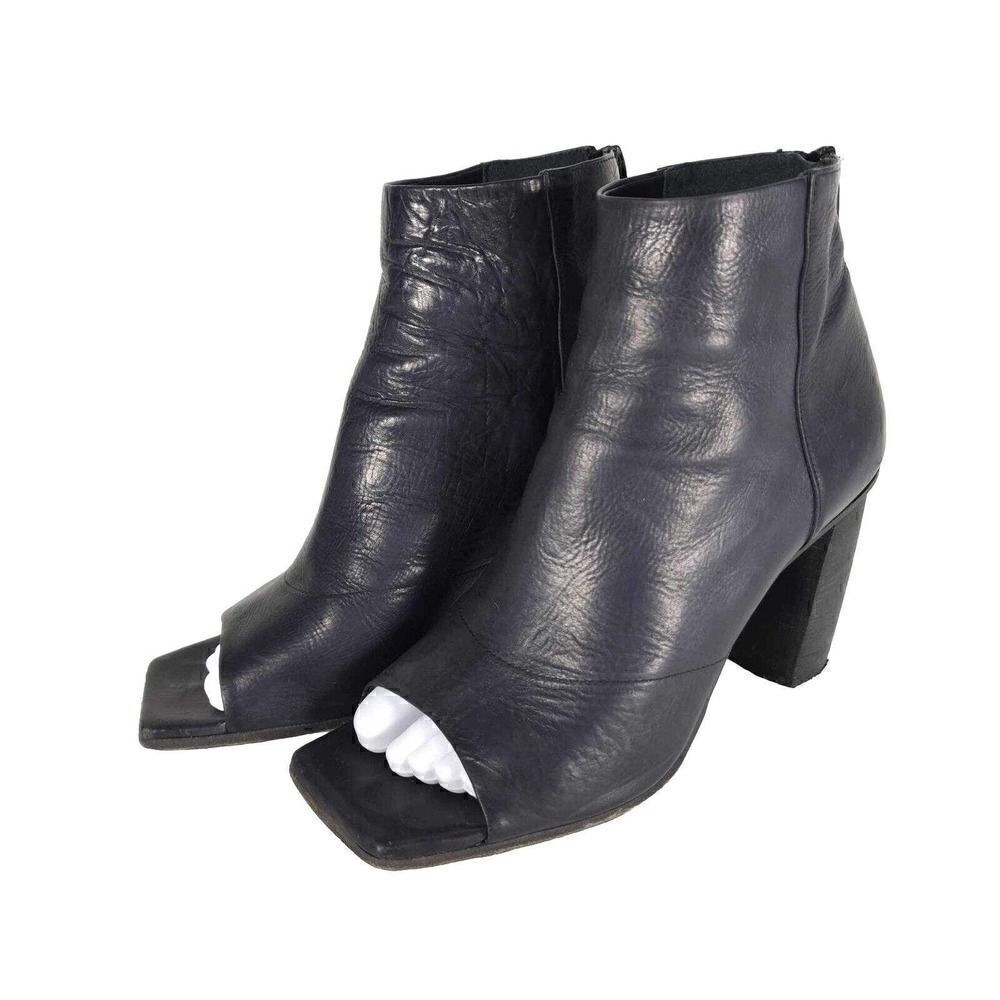 Freebird By Steven Women’s US8-8,5 EU39 Black Back Zip Open Stacked Heel Boots